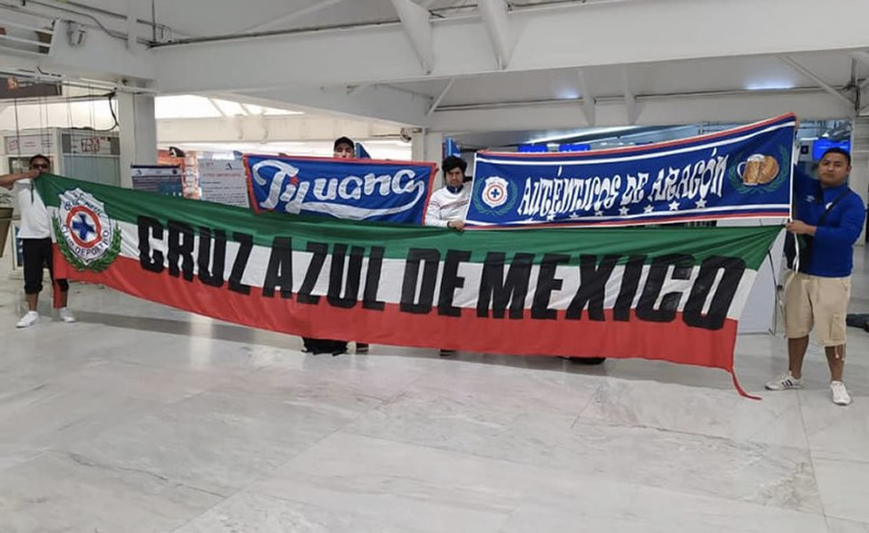 Aficionados de Cruz Azul viajan a Jamaica para juego de Concachampions ante el Portmore (FOTO: Twitter)