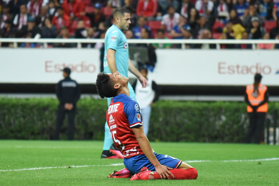 Antuna no ha podido convertir ningún gol con Chivas en este clausura 2020. FOTO: Imago7.