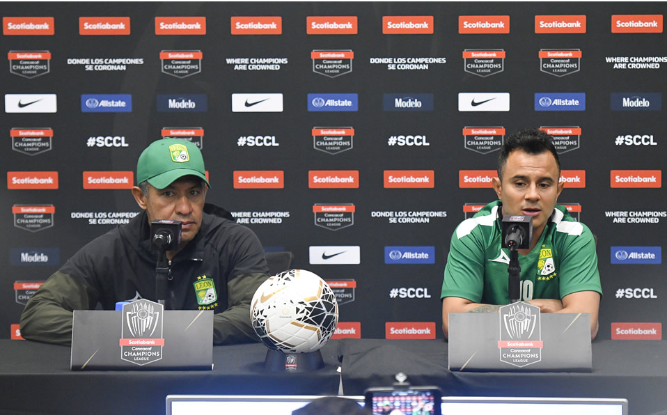 Luis Montes en conferencia de prensa previo al juego. (Imago7)