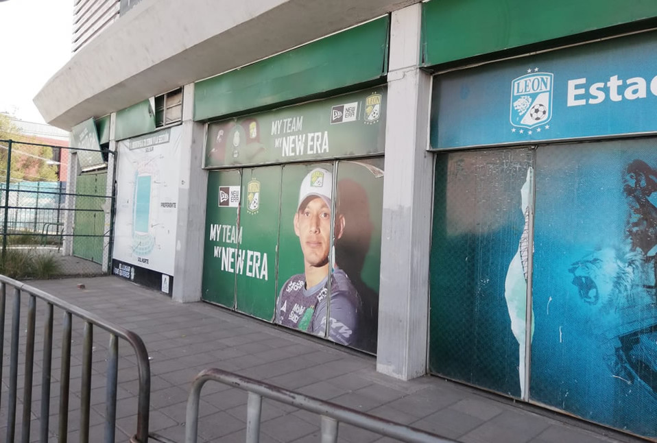 La visita de Carlos Vela a León causó furor (FOTO: Mediotiempo)