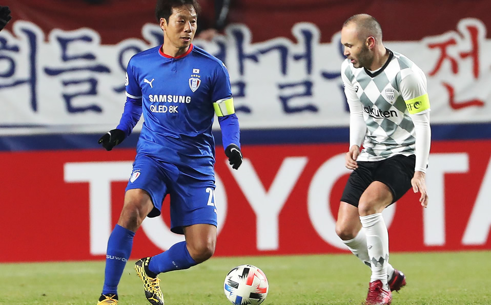 Iniesta va por su tercera temporada con el Vissel Kobe. (Foto: EFE)