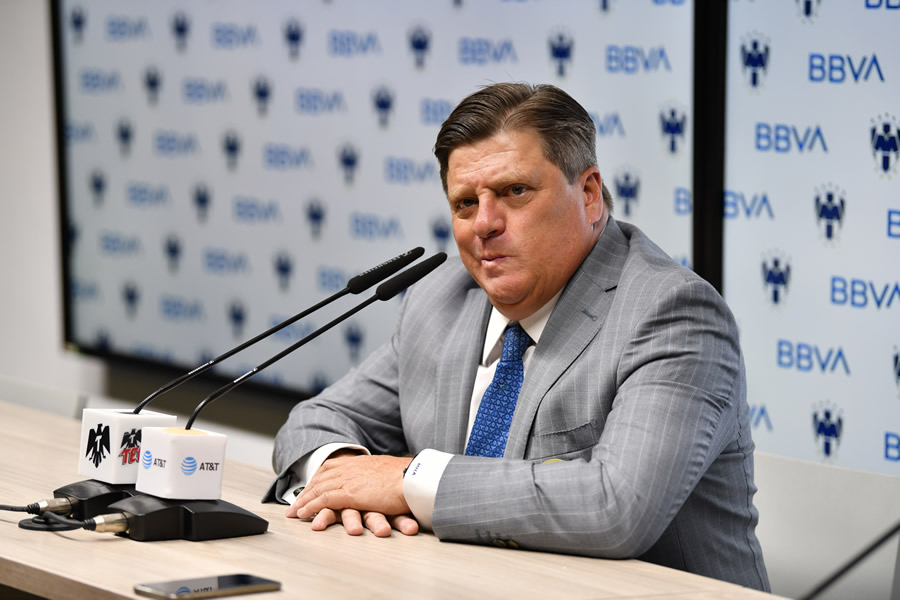 Miguel Herrera destacó la actuación de Memo Ochoa en el triunfo del América. (Foto: Imago7)