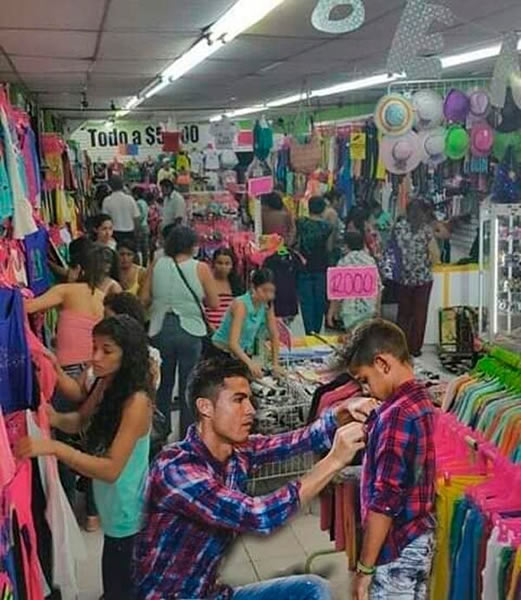 FOTOS: Cristiano Ronaldo en versión humilde gracias al Photoshop