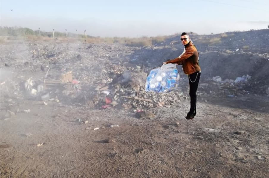 FOTOS: Cristiano Ronaldo en versión humilde gracias al Photoshop