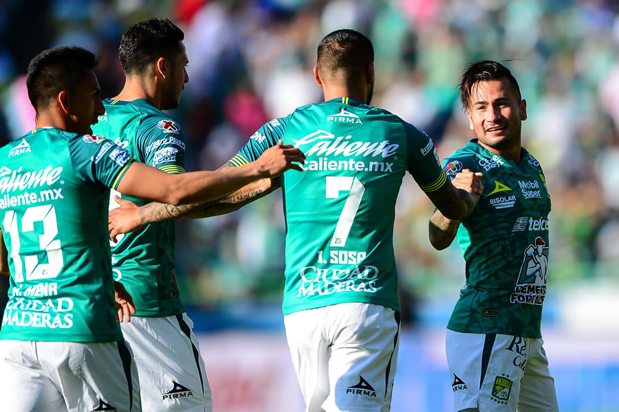 Jean Meneses hizo un doblete ante Necaxa. FOTO: Mexsport.
