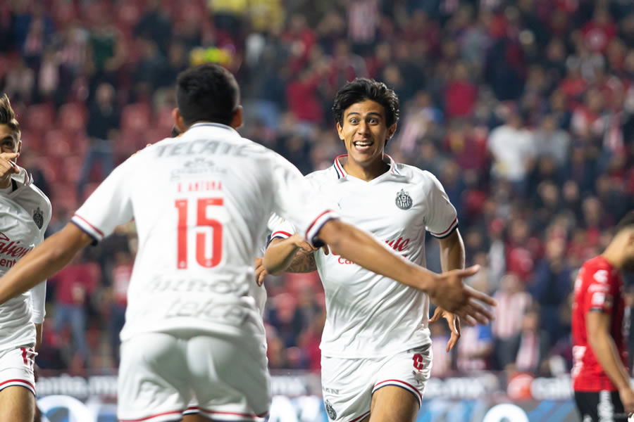 José Juan Macías festeja su gol ante Tijuana. FOTO: Mexsport.