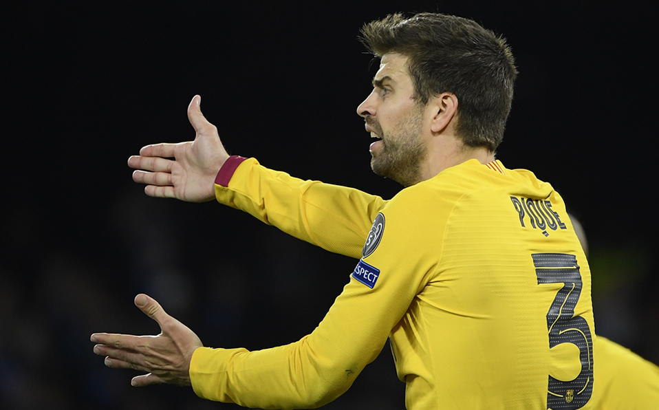 Gerard Piqué calma las aguas en Barcelona; jugará ante Real Madrid (AFP)