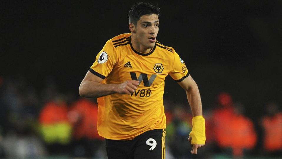 Raúl Jiménez y los Wolves van a España con un resultado cómodo a su favor.