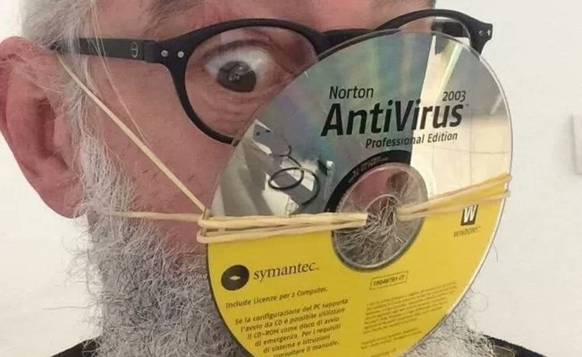 Mexicanos reaccionan con memes a la llegada del coronavirus.