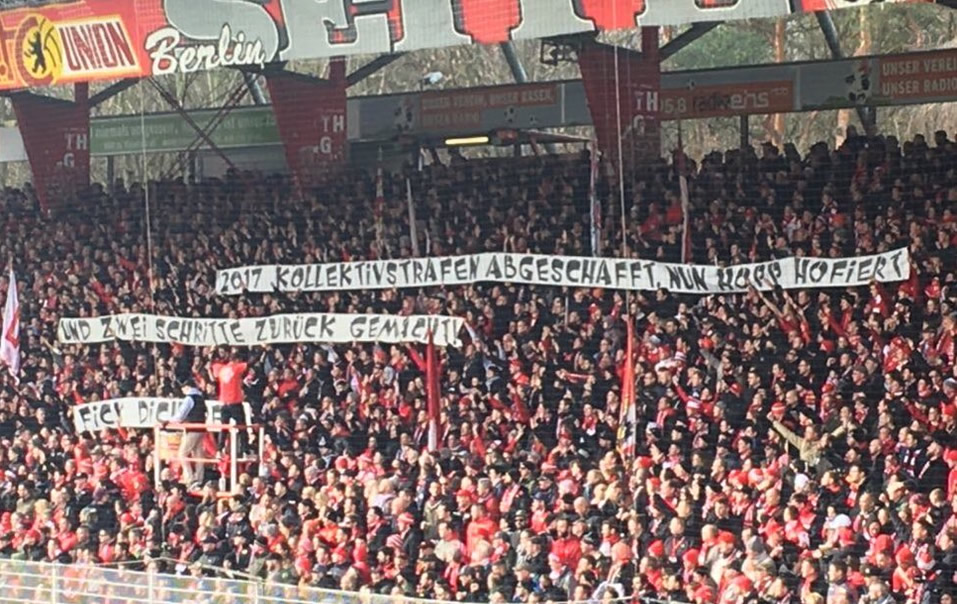 Hinchas volvieron a parar un juego en Alemania por protestas contra Dietmar Hopp (FOTO: Twitter)