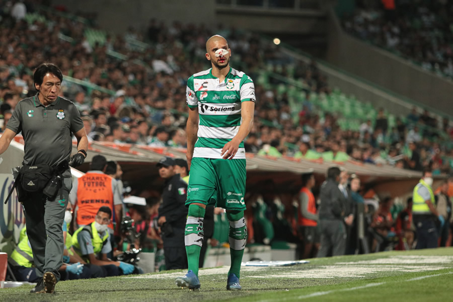 Matheus Doria salió sumamente molesto con su compañero Félix Torres. (Foto: Mexsport)