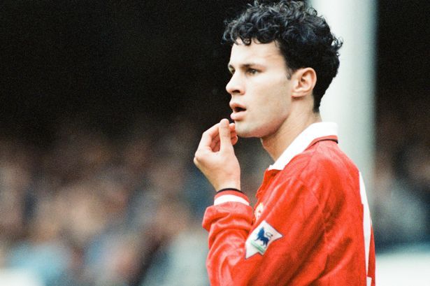 Ryan Giggs tenía 17 años cuando hizo su debut con el United.