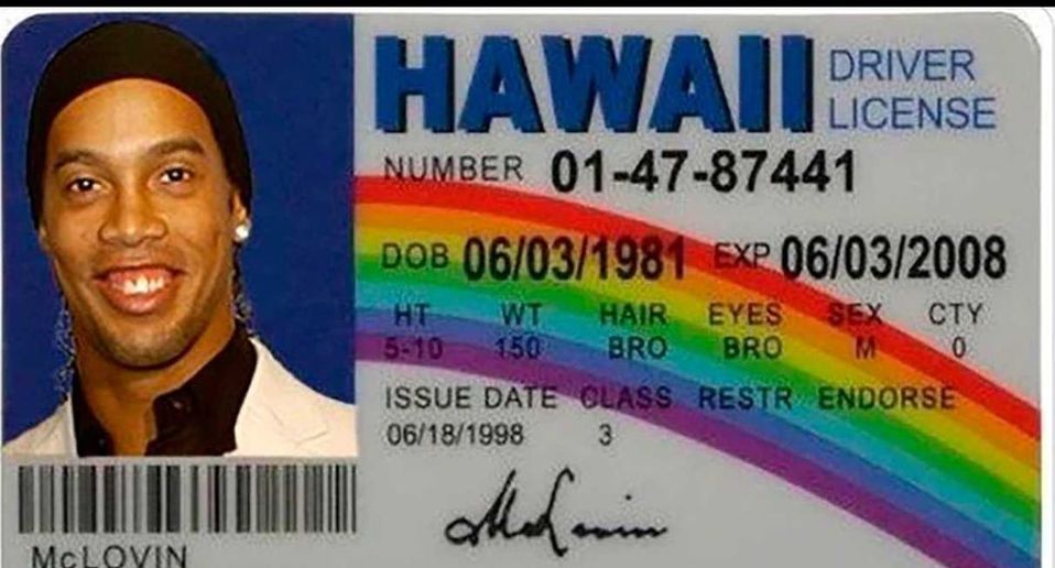 Los mejores memes del pasaporte falso de Ronaldinho están en Mediotiempo.
