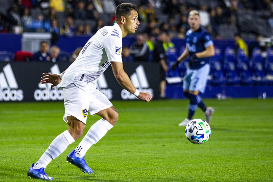 El Chicharito suma ya 180 minutos sin gol en la MLS. FOTO: Imago7.