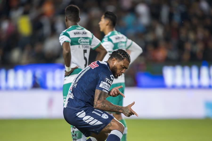 Colin Kazim Richards sumó su segundo gol con los Tuzos en esta temporada. FOTO: Mexsport.