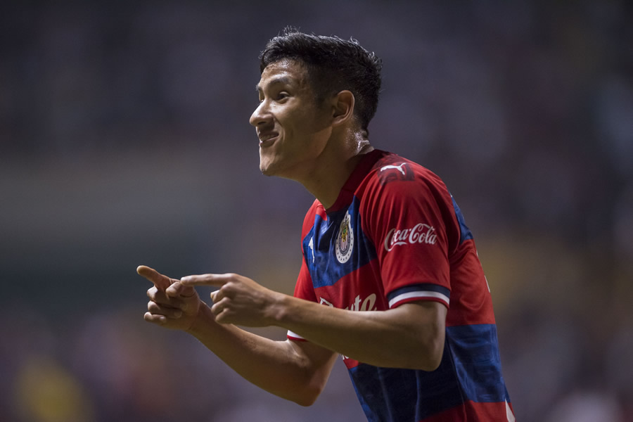 Uriel Antuna regresó al once inicial tras ser castigado ante Atlas. (Foto: Mexsport)