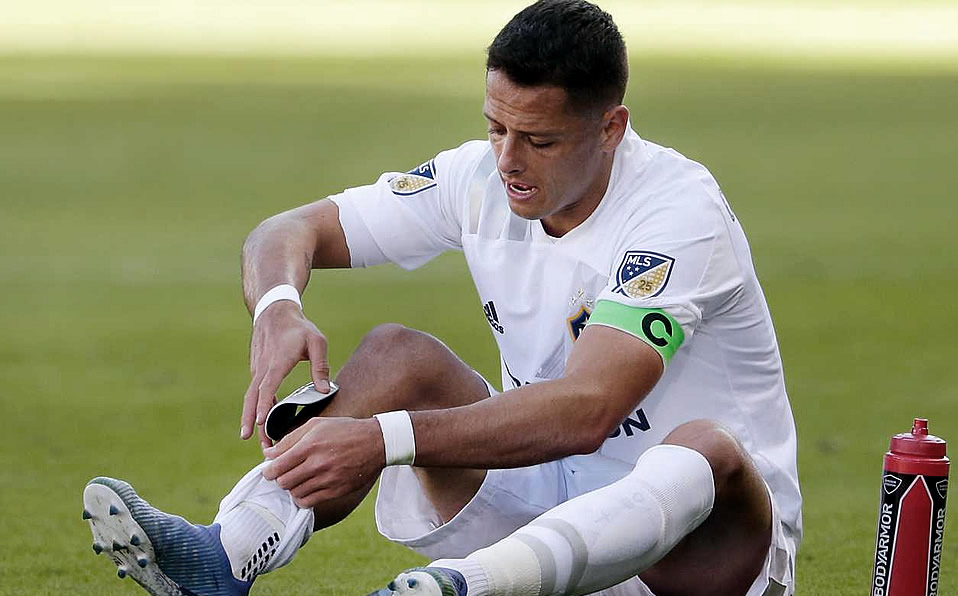 Chicharito lleva dos partidos con Galaxy sin goles en la MLS. (AP)