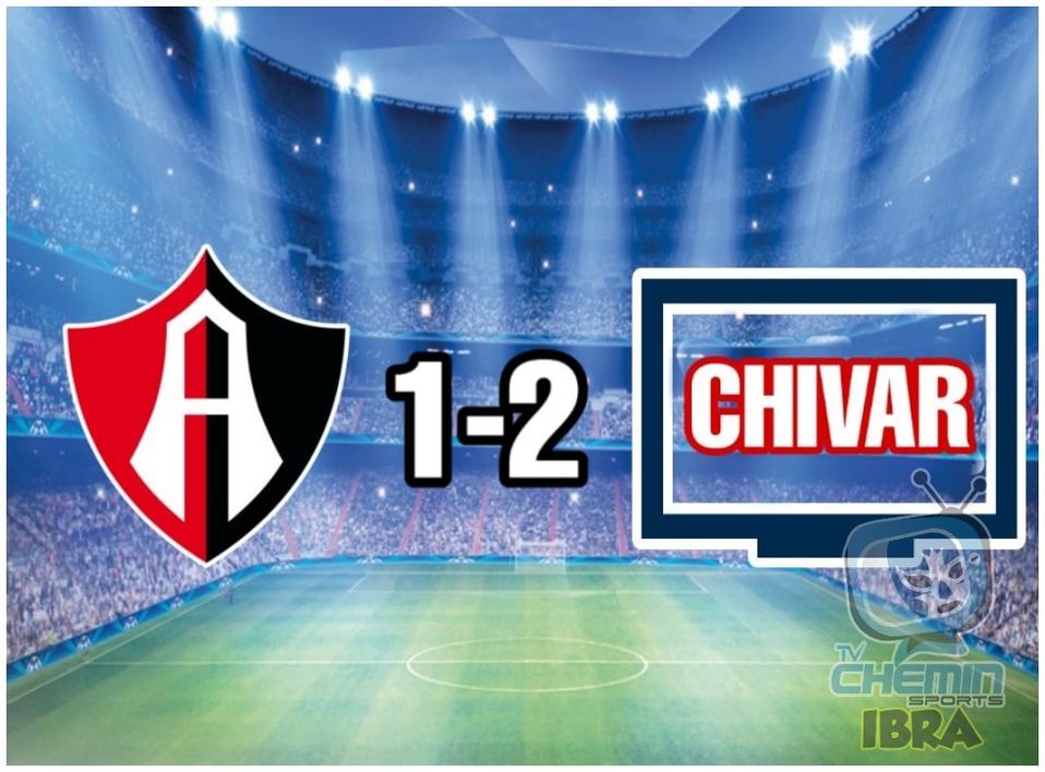 Siempre que juegan las Chivas aparece el VAR y a los memes se les hace sospechoso.