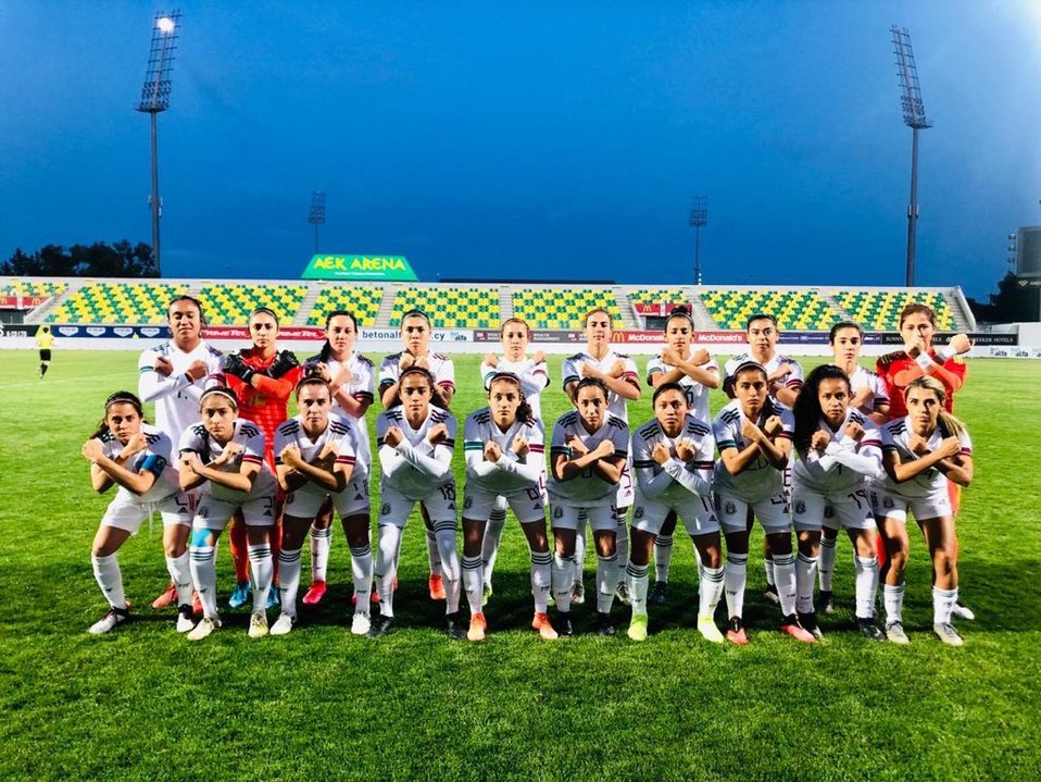 La Selección Nacional Femenil se manifestó previo a su juego ante Eslovaquia. (Foto: @KentiRobles)