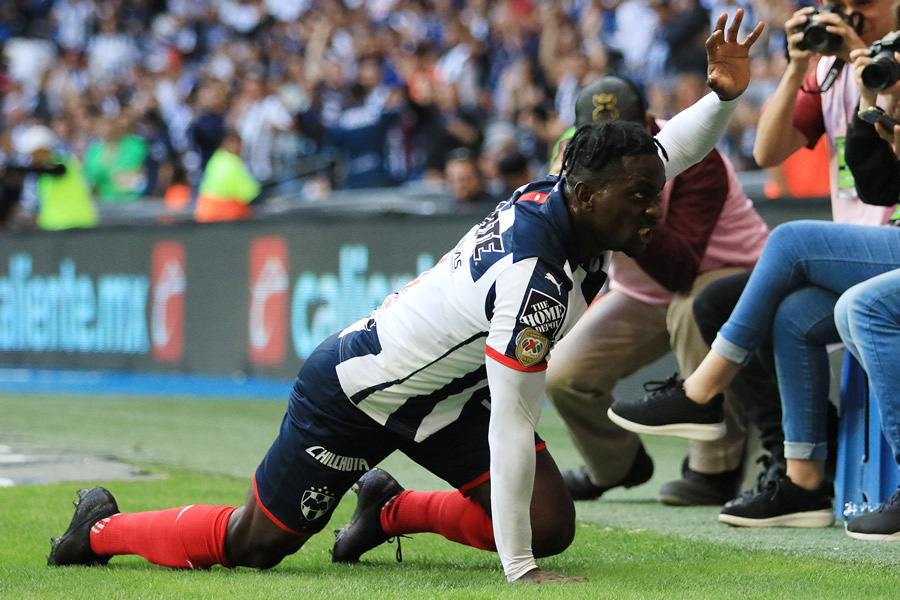 Aké Loba hizo su primer tanto con Rayados. (Foto: Imago7)