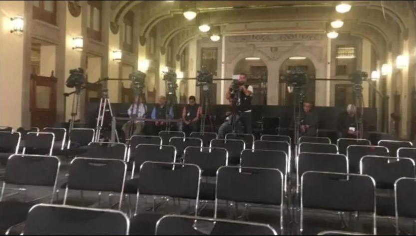 En la conferencia mañanera del Presidente también se ausentaron las reporteras (FOTO: Twitter)