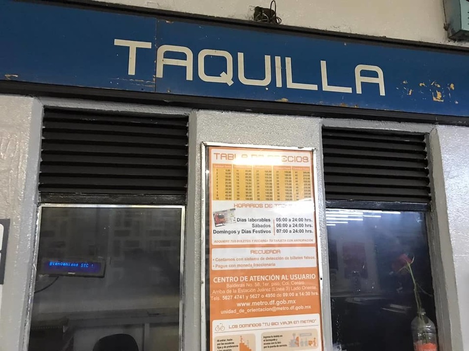 Las famosas taquilleras del metro no se presentaron a trabajar (FOTO: Twitter)
