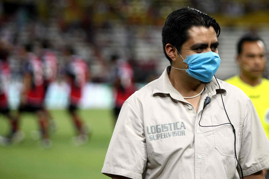 Durante la Influenza A/H1N1, varios partidos fueron a puerta cerrada. (Foto: Mexsport)