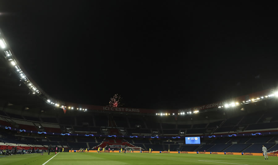 El duelo del PSG se disputó a puerta cerrada. FOTO: AP