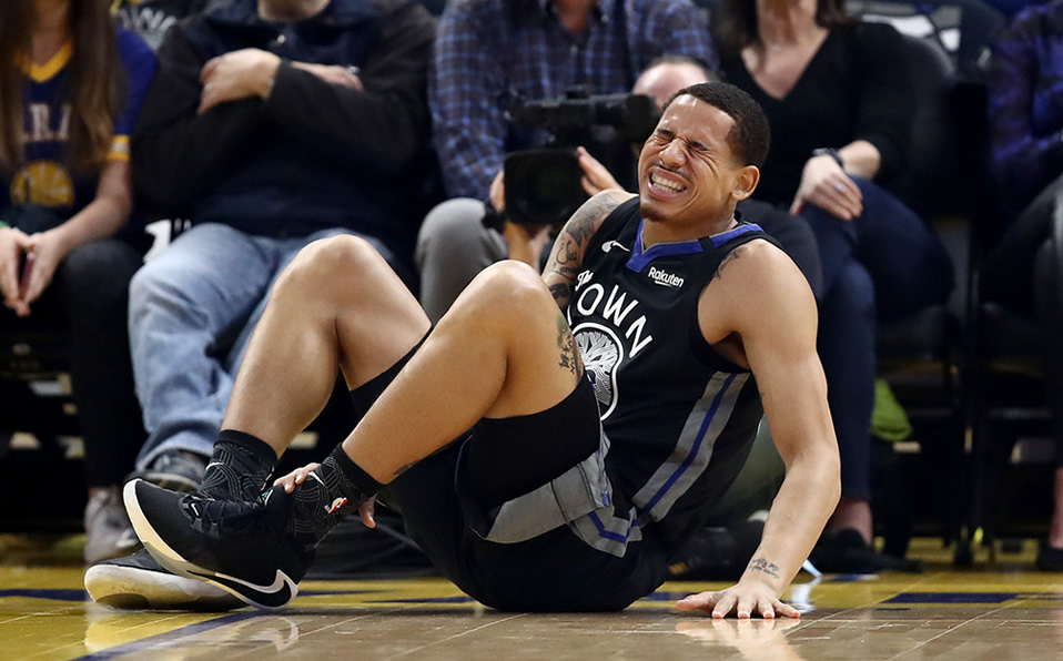 Los Warriors, equipo del mexicano Juan Toscano Anderson, afectados por el coronavirus (AFP)