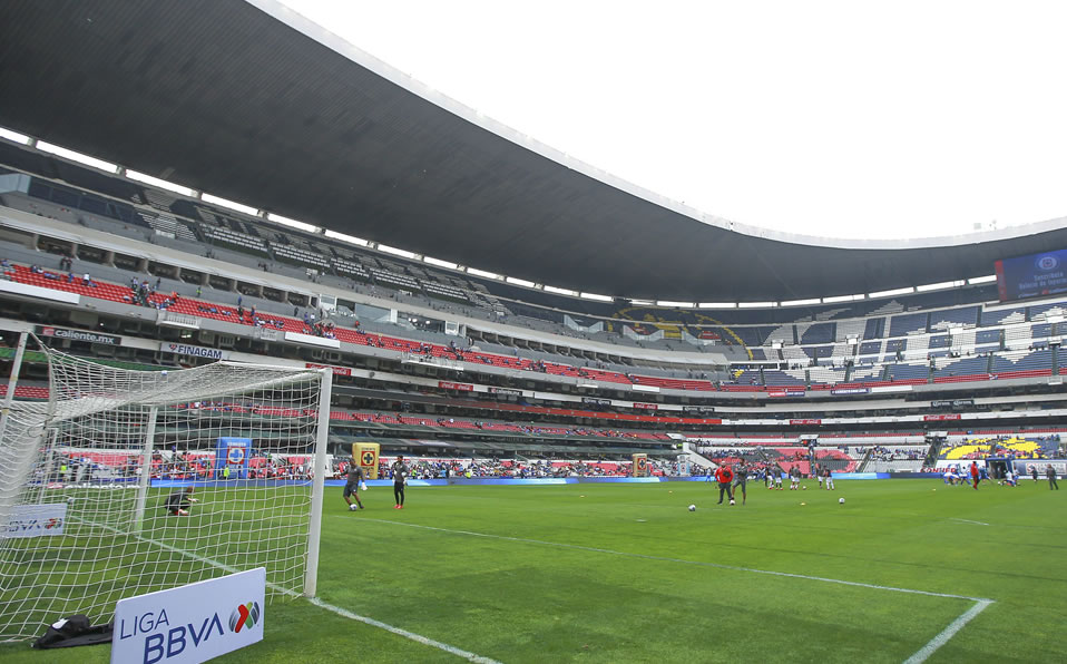 El futbol mexicano no descarta jugar sin público como ya pasó en 2009. (Imago 7)