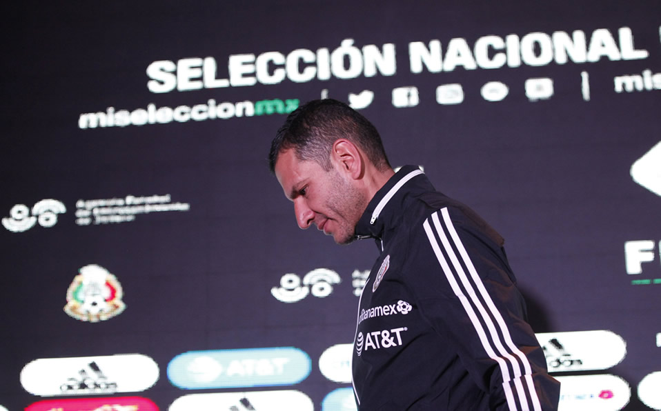 Lozano ya dio la lista de jugadores mexicanos para el torneo. (Mexsport)