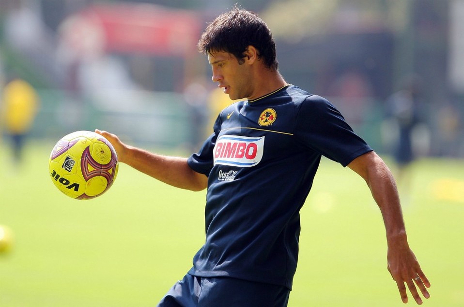 Defensa | Sebastián Domínguez | Llegó de Estudiantes de la Plata con el objetivo de ser el líder, pero su estadía se limitó a un año (2008).