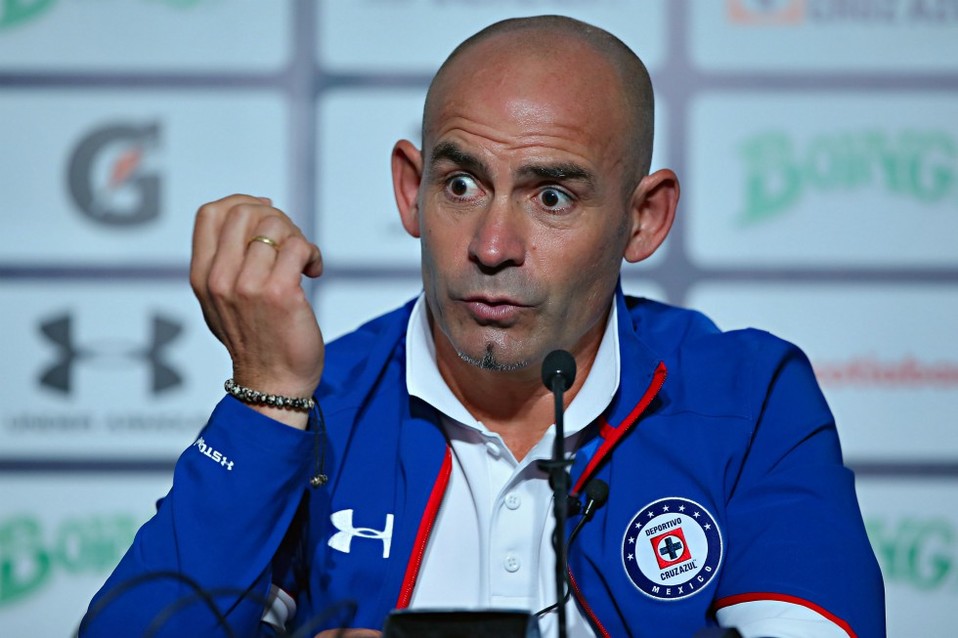 DT | Paco Jémez | El español arribó con la idea de impregnar su estilo europeo, en cambio, acumuló más polémicas que glorias con el club.