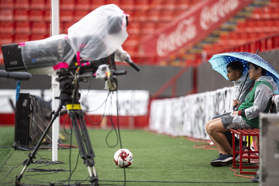 Los medios de comunicación también tomaron sus medidas. FOTO: Mexsport.