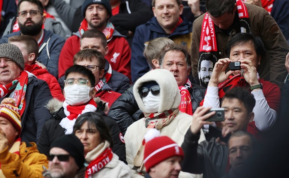 No habrá futbol en Inglaterra hasta el 4 de abril.