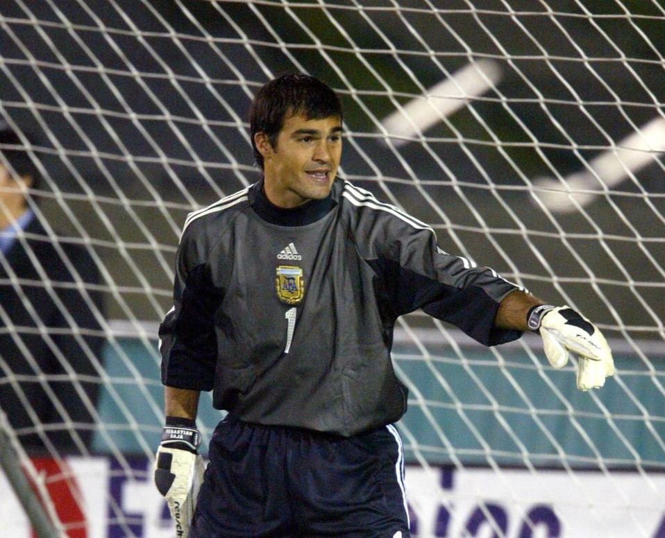 Portero | Sebastián Saja | El portero argentino únicamente necesitó cuatro partidos para quedarse en la memoria de la afición como el peor arquero.