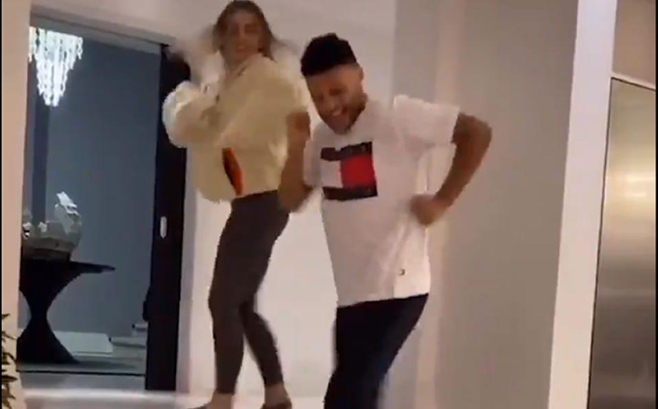 Oxlade-Chamberlain Challenge. (perrieedwards)