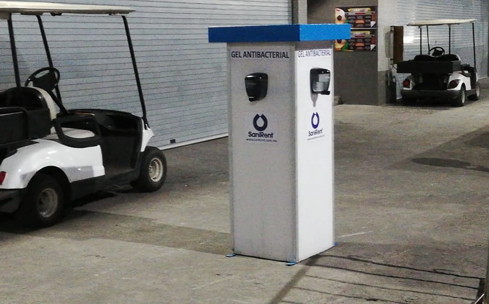 Estos dispensadores de gel antibacterial fueron colocados en el Azteca. (Foto: MT)