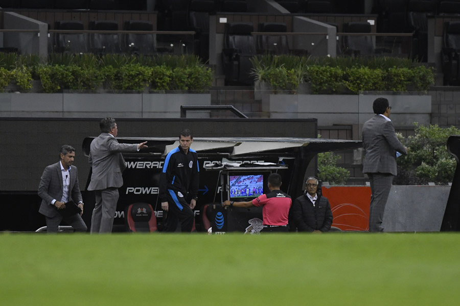 El VAR estuvo cerca de ser gran protagonista por el penal. (Foto: Imago7)