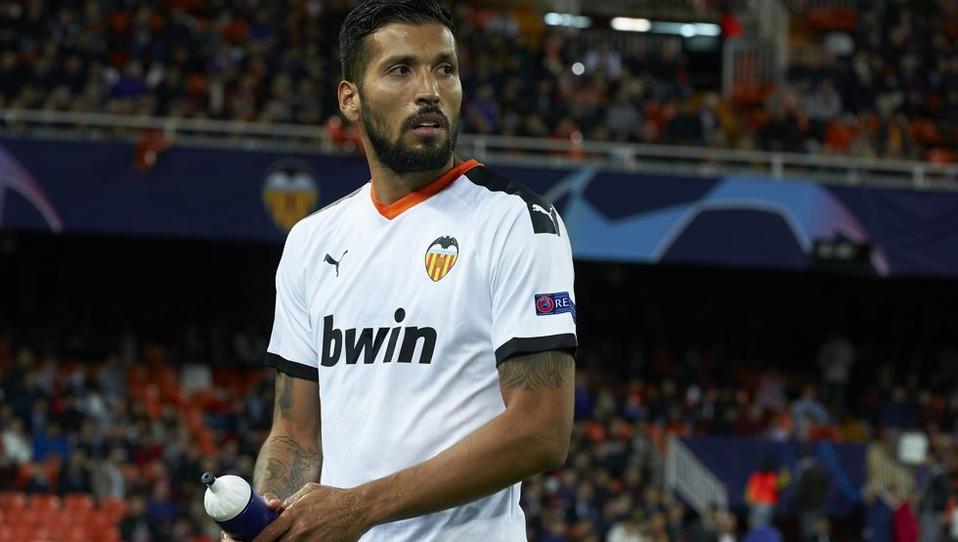 Ezequiel Garay es el primer futbolista de LaLiga en ser diagnosticado con COVID-19.