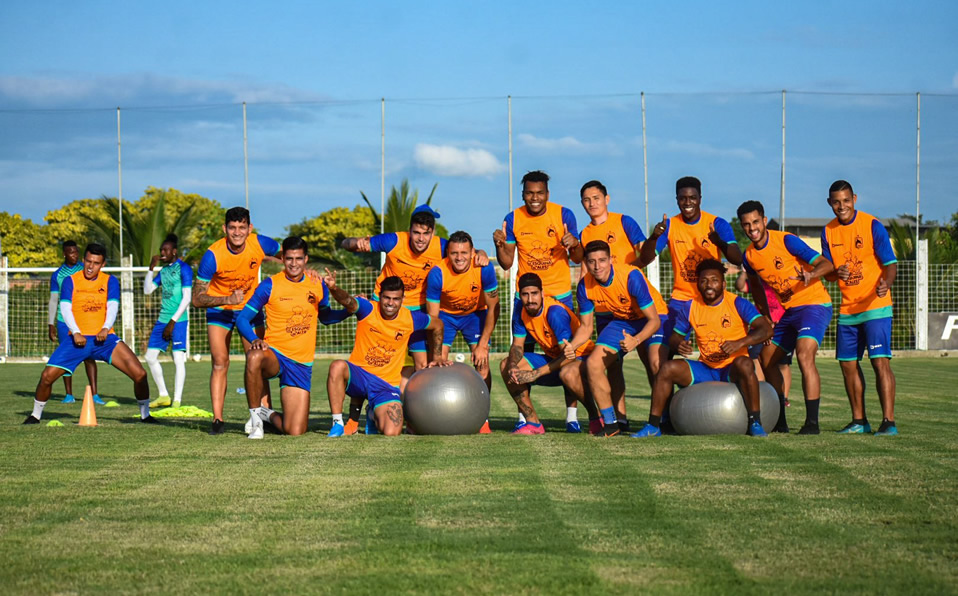 Ecuador: Delfín, equipo dirigido por Carlos Ischia, extécnico del Atlas, estaría perdiendo la categoría en Ecuador.