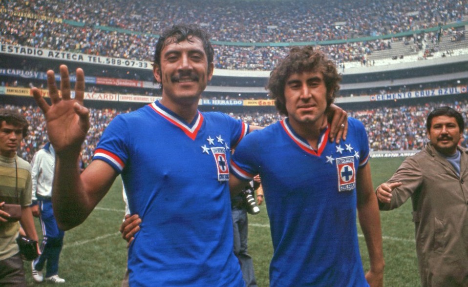 Eladio Vera | Jugó con Tecos, pero brilló con Cruz Azul, ahí fue tricampeón de la liga.