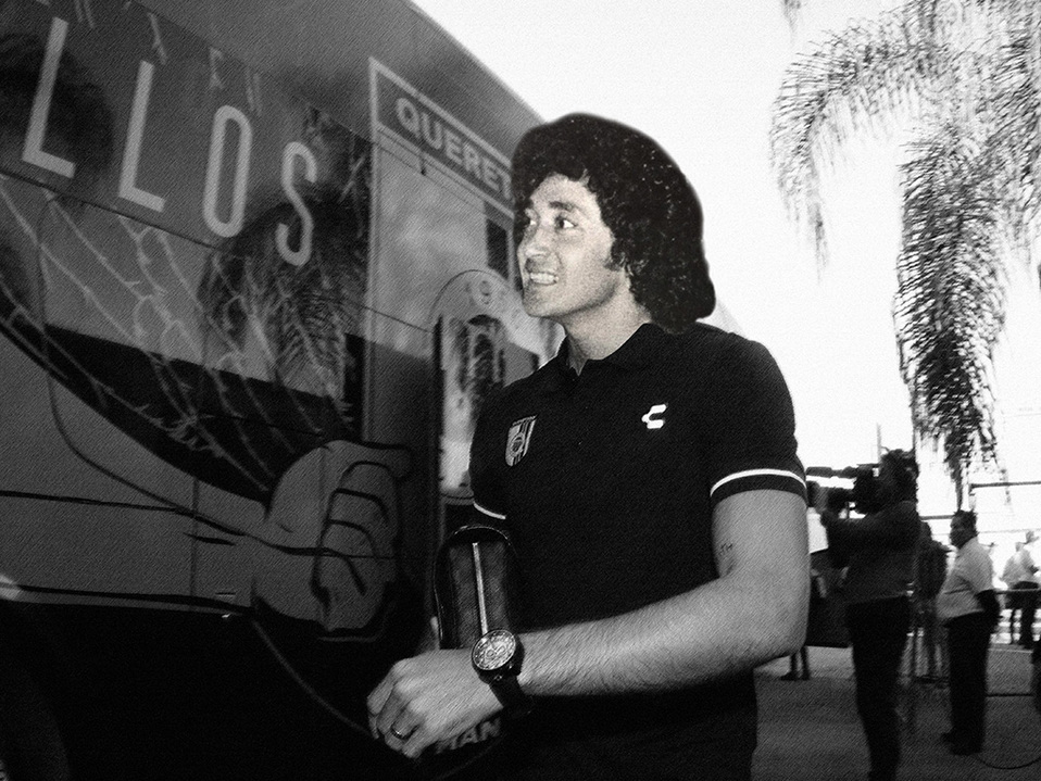 Victor Vucetich con Querétaro.