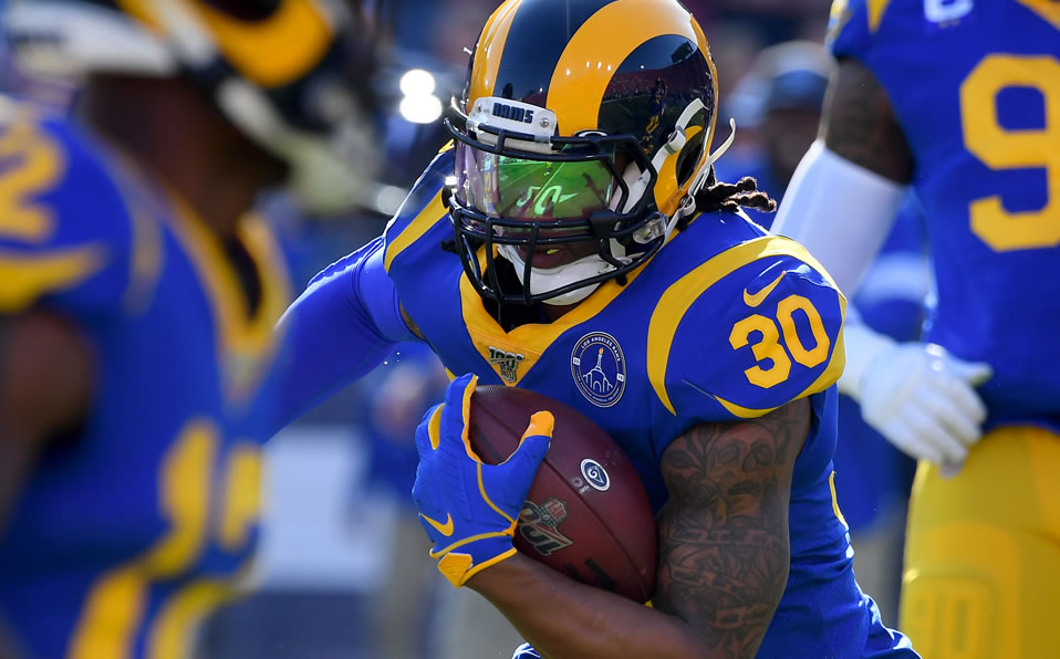 Atlanta Falcons firma al corredor estrella corredor Todd Gurley (AFP)