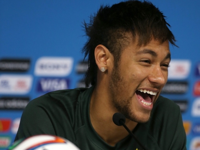 Neymar. El brasileño despliega magia y felicidad dentro y fuera de las canchas.
