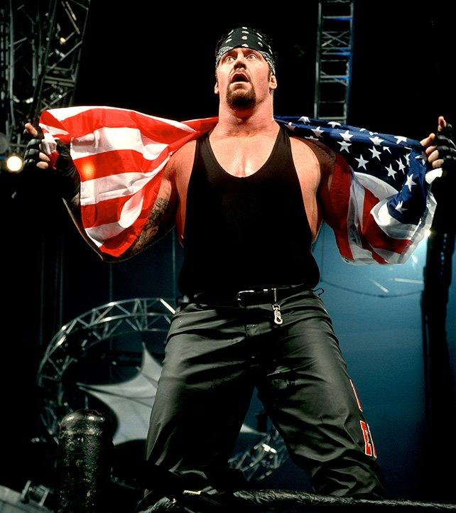 Atrás quedó la faceta del Hombre Muerto y ahora luchaba con una actitud denominada "American Badass".