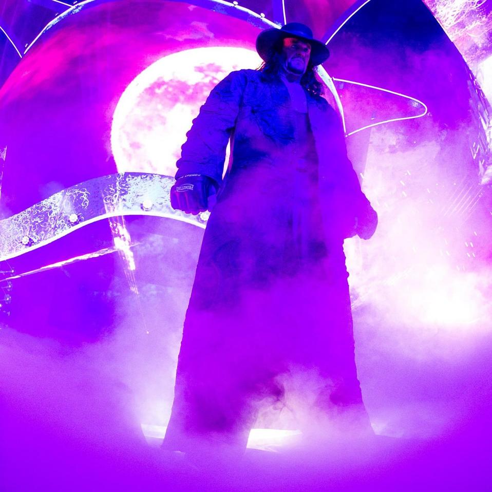 Él es The Undertaker, el más grande personaje de WWE, el hombre con más victorias en WrestleMania y próximo integrante del Salón de la Fama.