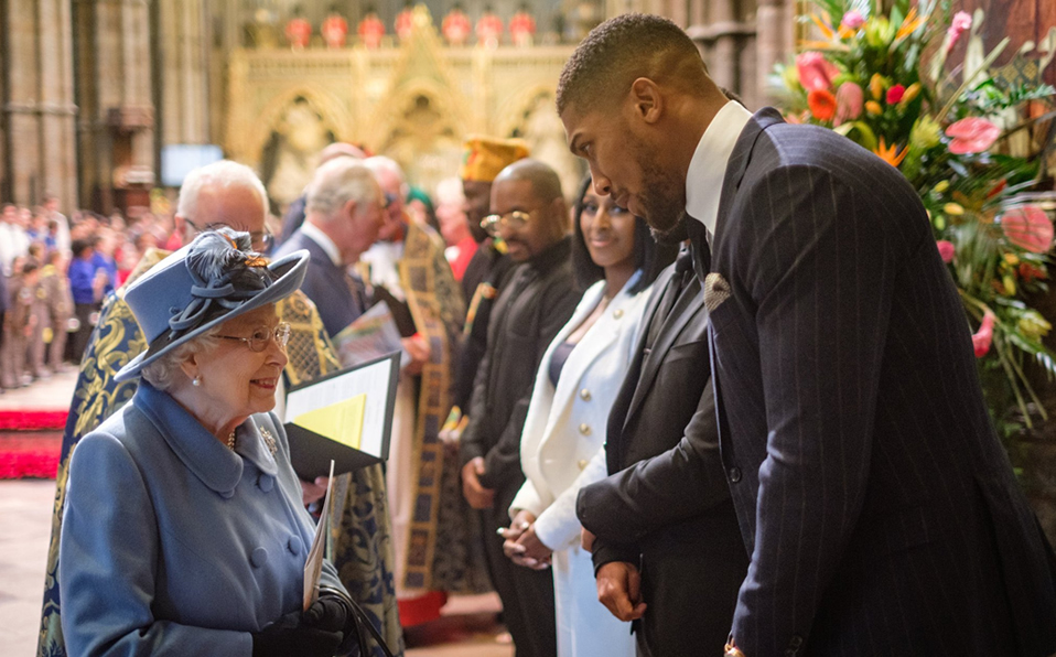 Anthony Joshua convivió con la realeza británica hace un par de semanas (Twitter @anthonyfjoshua)