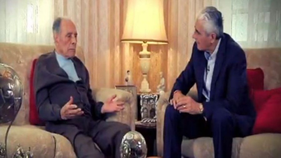 Lalo entrevistó a su padre cuando éste llegó al centenar de años.