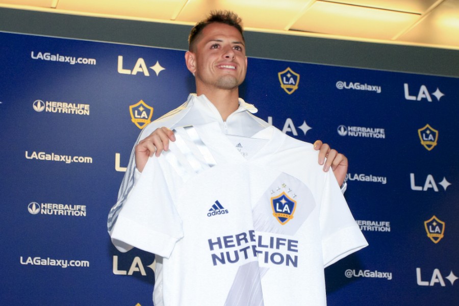 El mexicano aún no ha podio marcar gol con su nuevo club. FOTO: Mexsport.